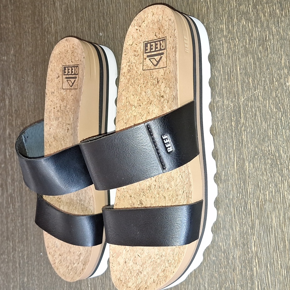 New Reef Black and Brown Cork Sandals